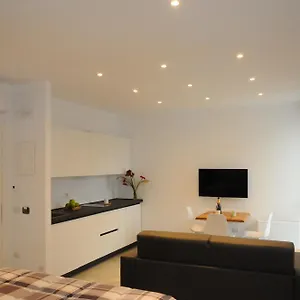 House Of Oscar Aparthotel